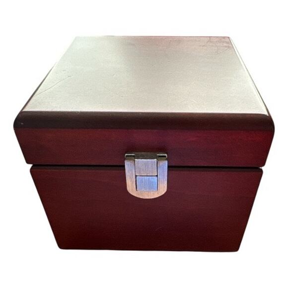 Vintage Rosewood Box with Six Round Silver Coasters - Picture 5 of 10